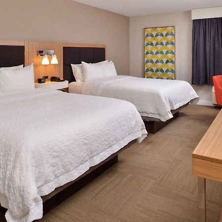 Hampton Inn Greensboro East / Mcleansville Екстериор снимка