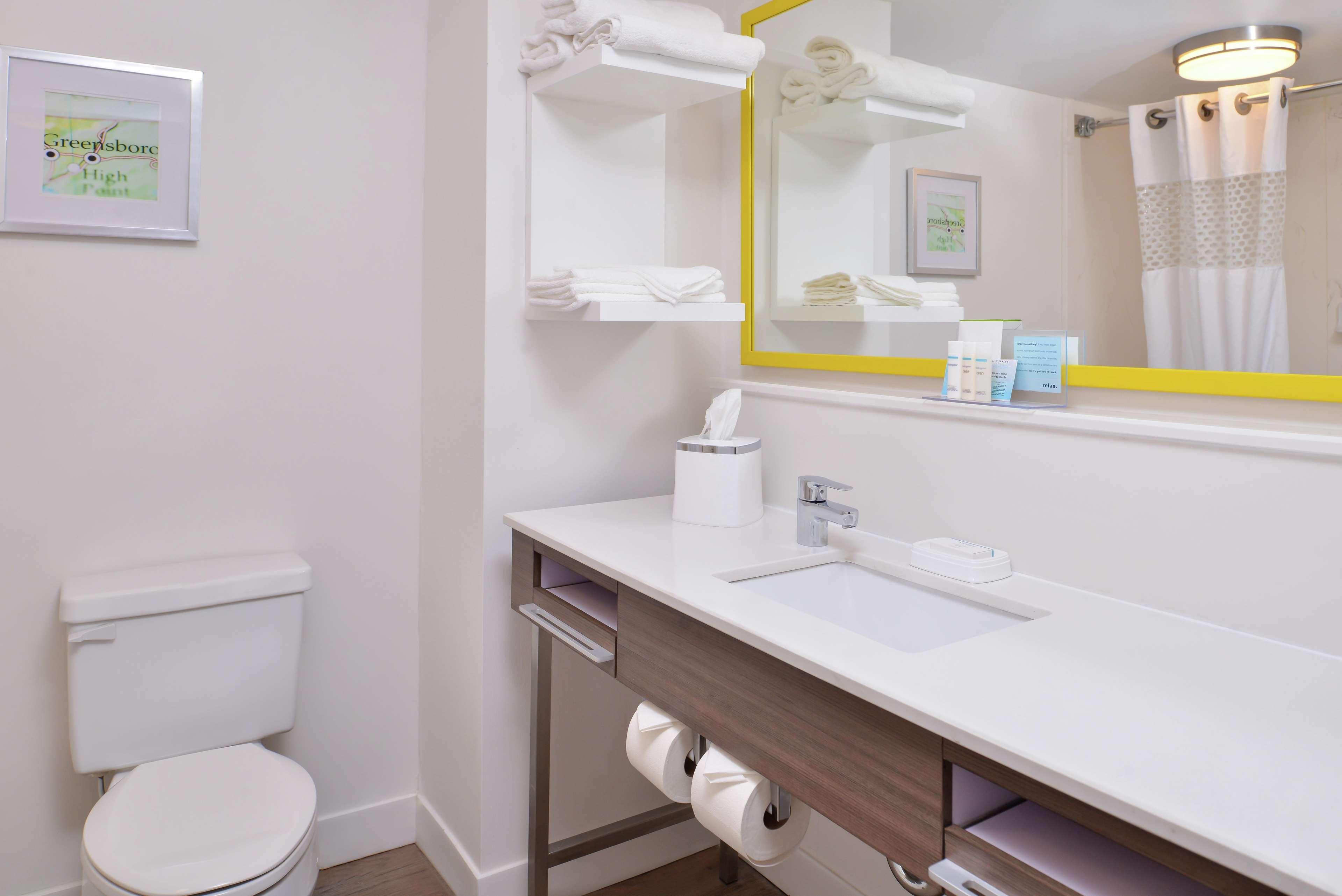 Hampton Inn Greensboro East / Mcleansville Екстериор снимка