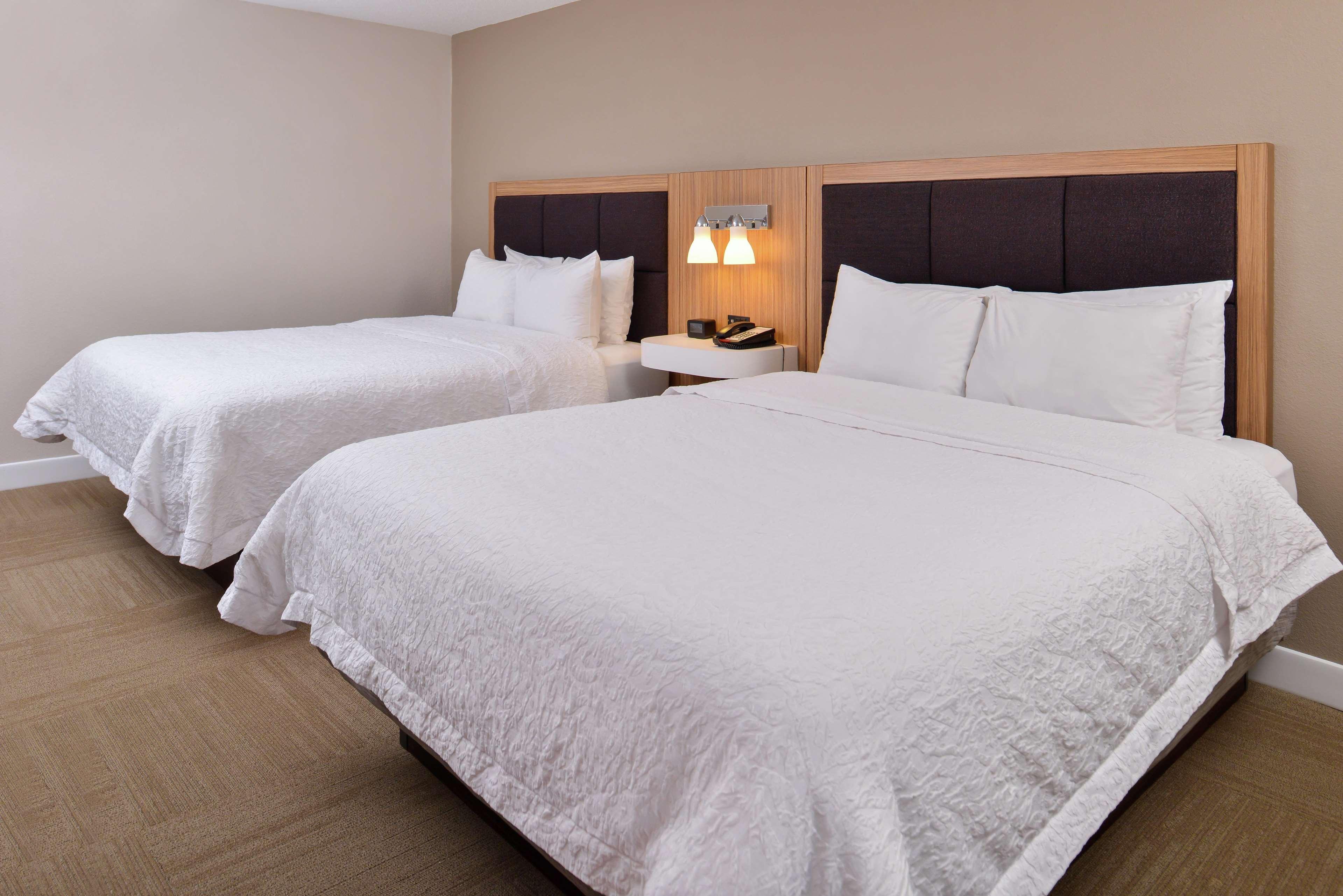 Hampton Inn Greensboro East / Mcleansville Екстериор снимка