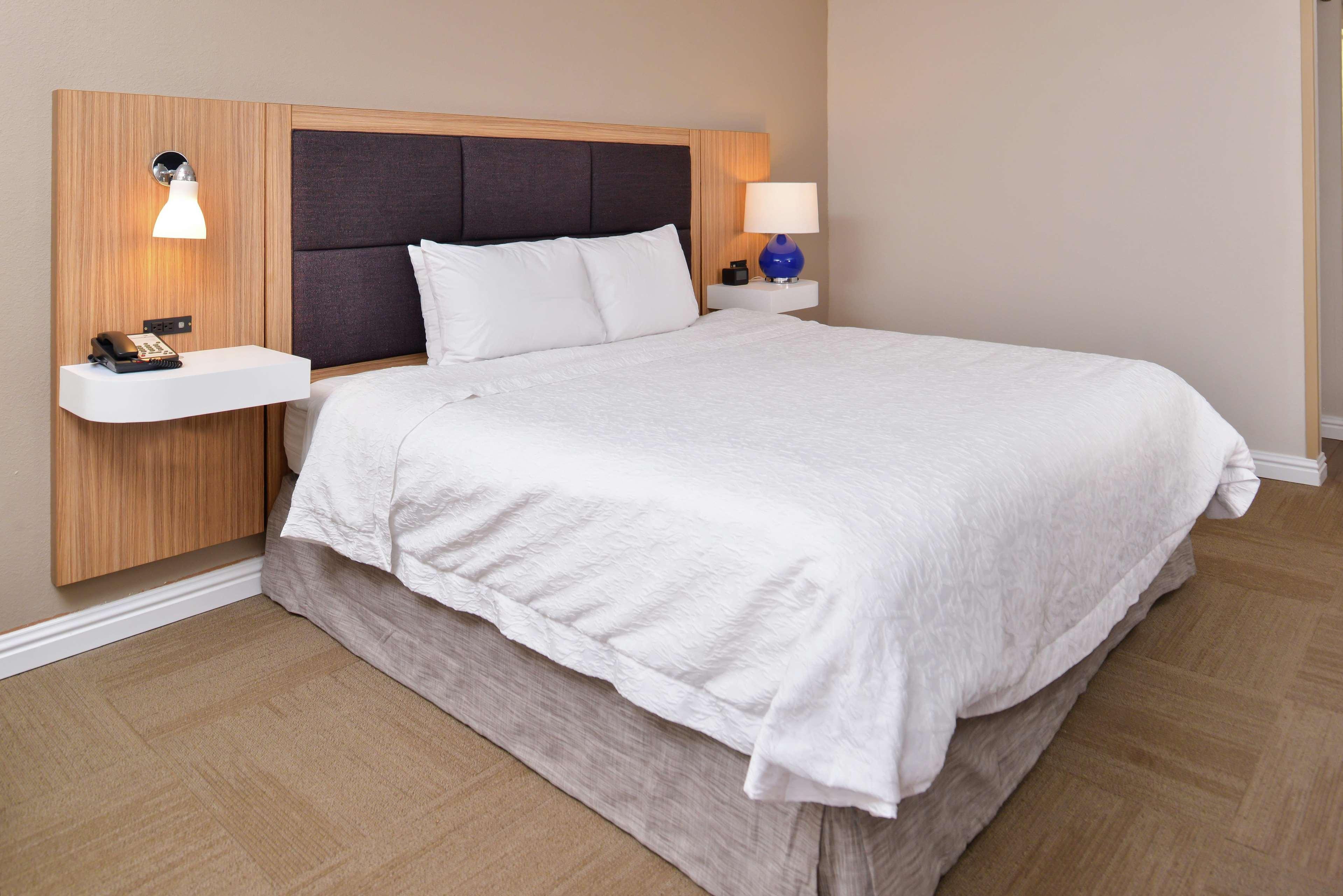 Hampton Inn Greensboro East / Mcleansville Екстериор снимка