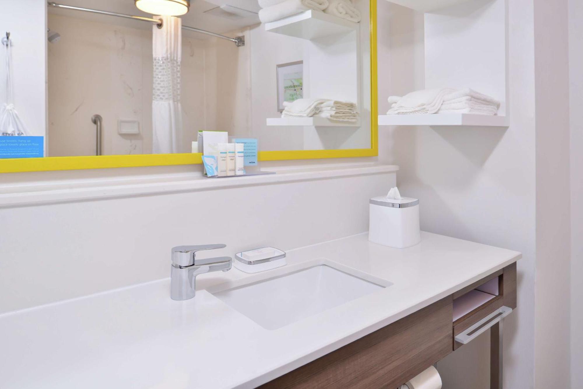 Hampton Inn Greensboro East / Mcleansville Екстериор снимка