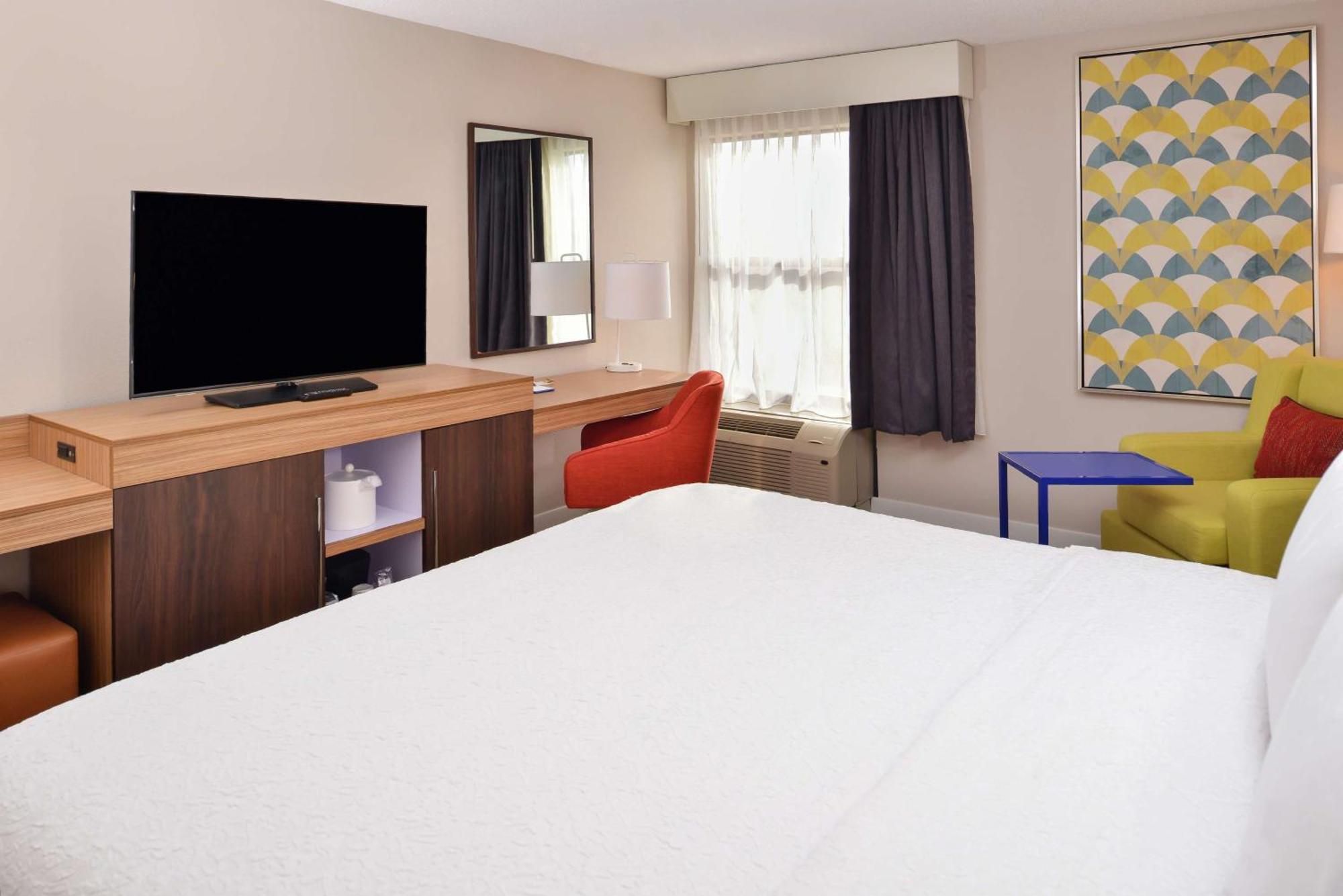 Hampton Inn Greensboro East / Mcleansville Екстериор снимка