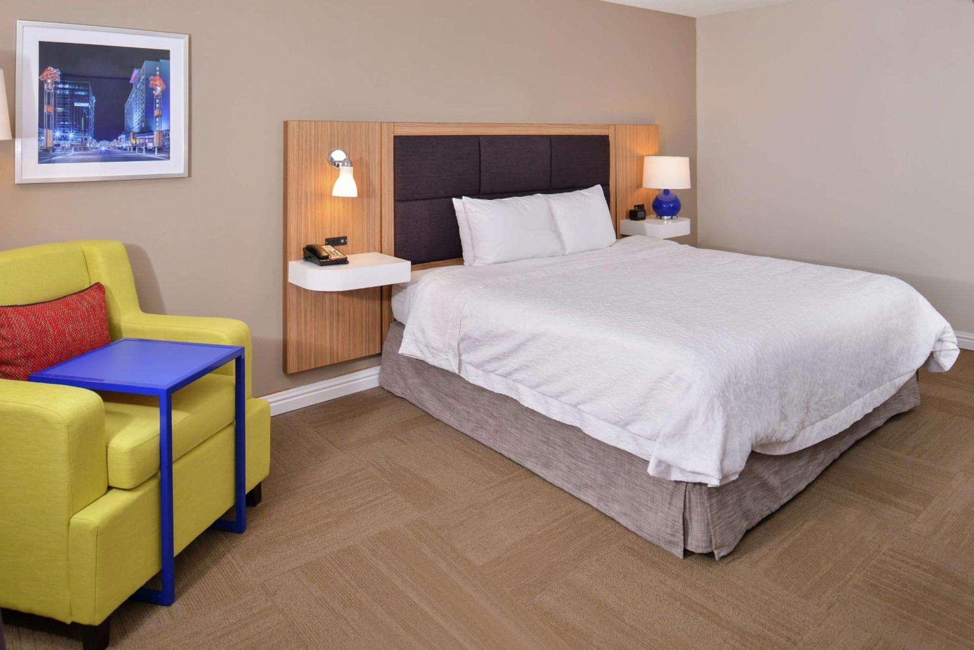 Hampton Inn Greensboro East / Mcleansville Екстериор снимка