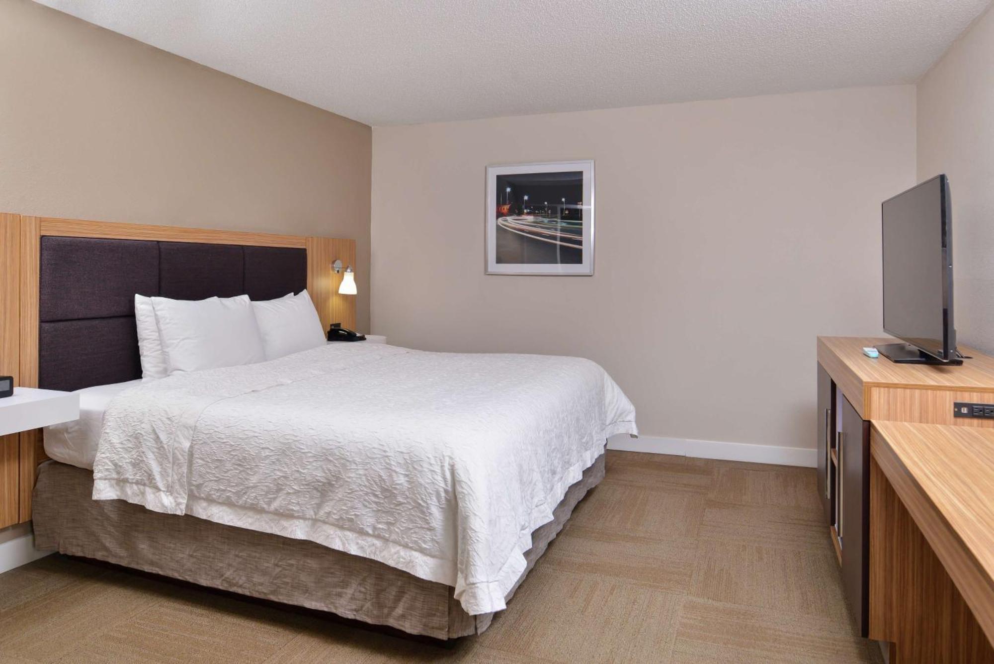 Hampton Inn Greensboro East / Mcleansville Екстериор снимка