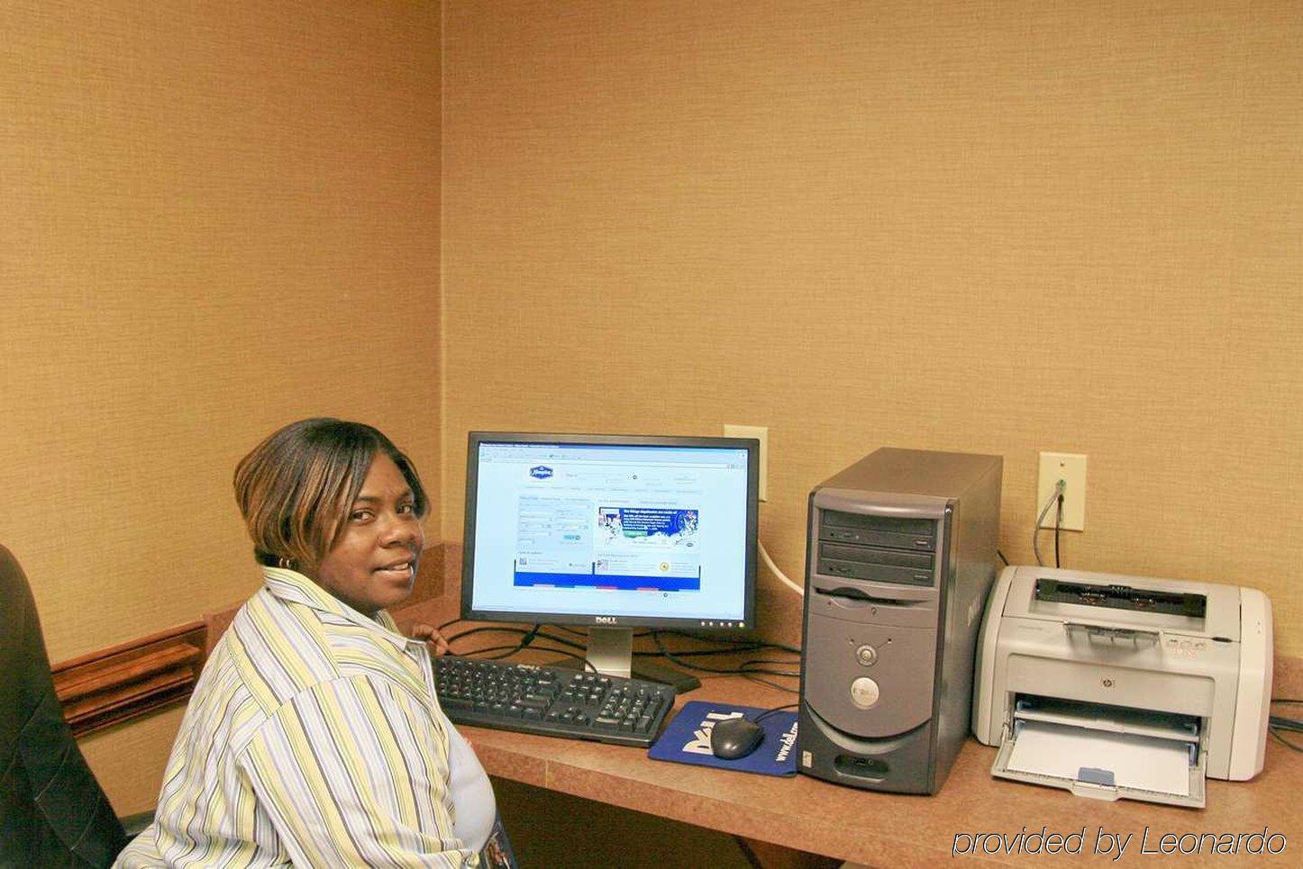 Hampton Inn Greensboro East / Mcleansville Съоръжения снимка