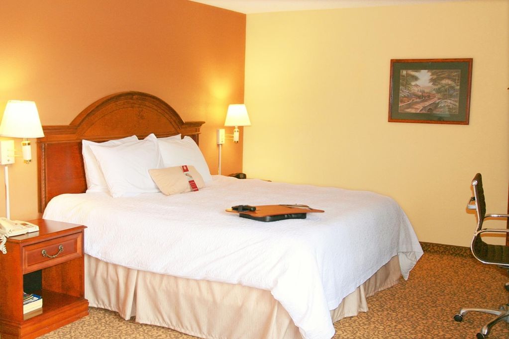 Hampton Inn Greensboro East / Mcleansville Стая снимка