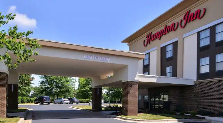 Hampton Inn Greensboro East / Mcleansville Екстериор снимка