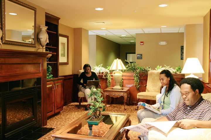 Hampton Inn Greensboro East / Mcleansville Екстериор снимка